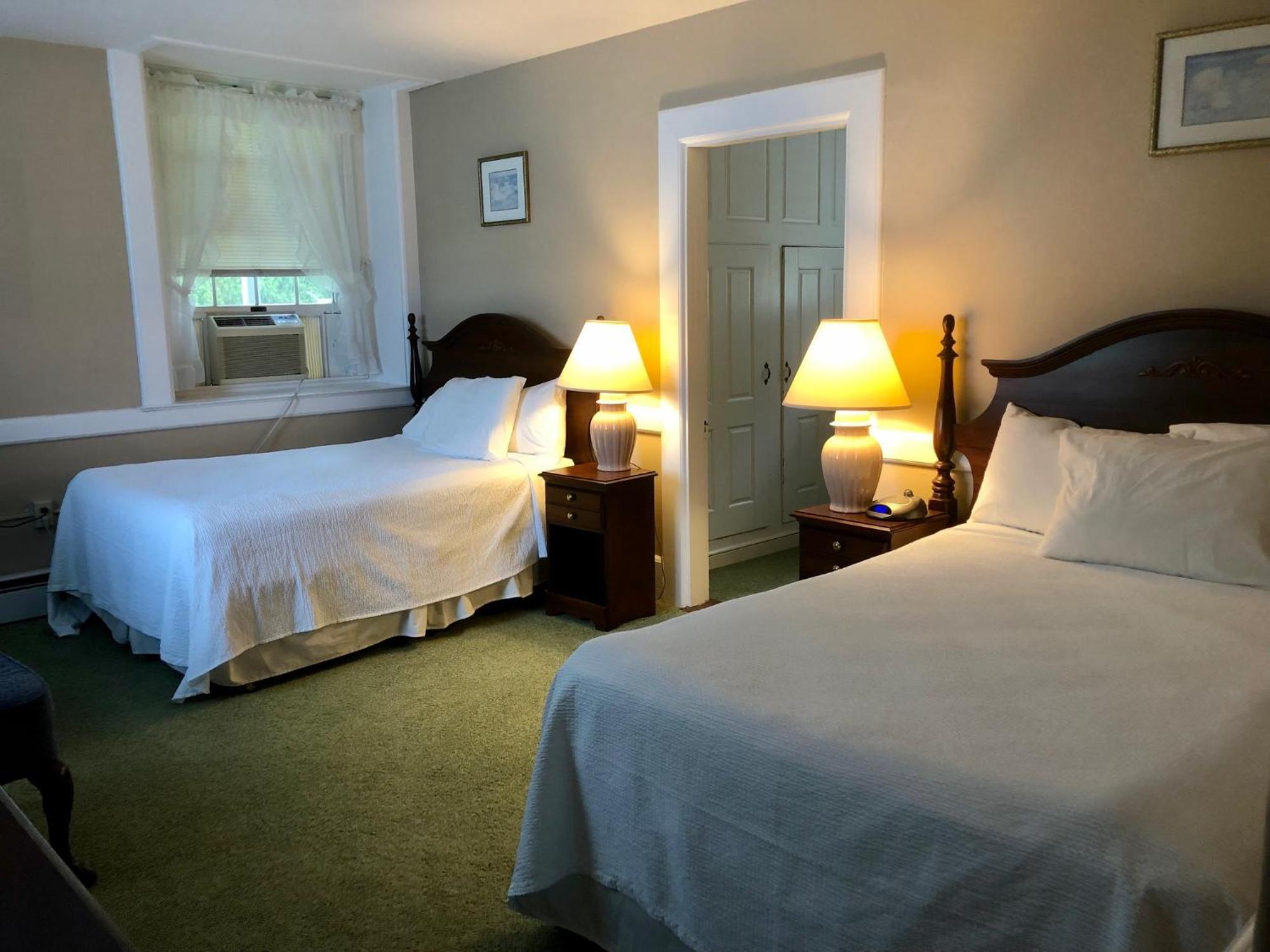 Sands Of Time Motor Inn & Harbor House Woods Hole Eksteriør bilde