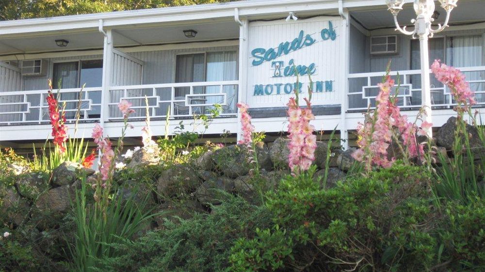 Sands Of Time Motor Inn & Harbor House Woods Hole Eksteriør bilde