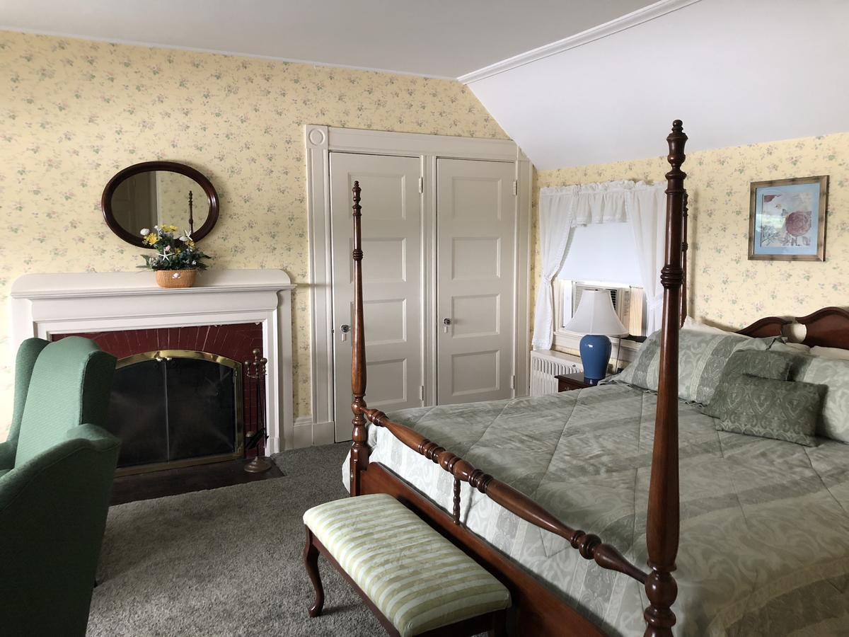 Sands Of Time Motor Inn & Harbor House Woods Hole Eksteriør bilde